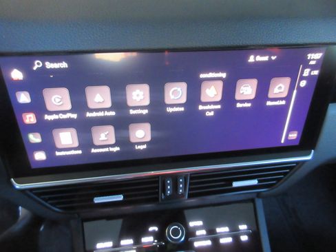 Used 2023 Porsche Cayenne image 57