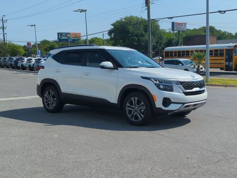 Used 2021 Kia Seltos S FWD image 9