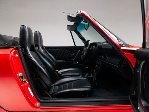 Used 1993 Porsche 911 Carrera image 36