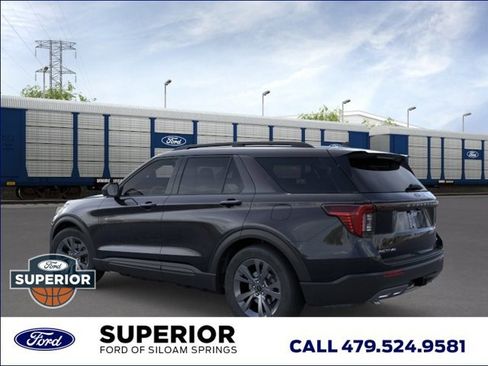 New 2026 Ford Explorer Active image 4