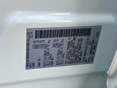 Used 2024 Nissan Rogue SV image 34