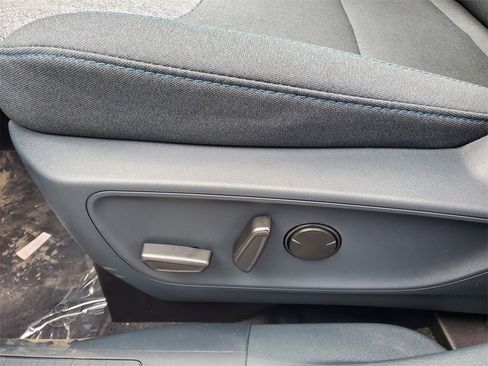 New 2025 Ford Maverick XLT w/ XLT Luxury Package image 8