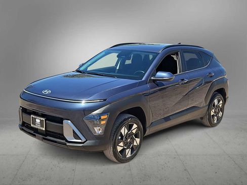 Certified 2025 Hyundai Kona SEL AWD/4WD image 4