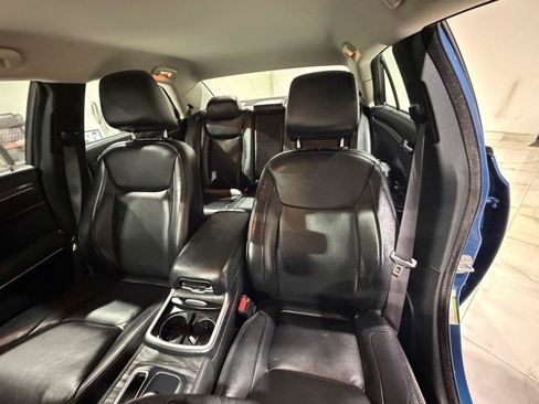 Used 2021 Chrysler 300 Touring L RWD image 18