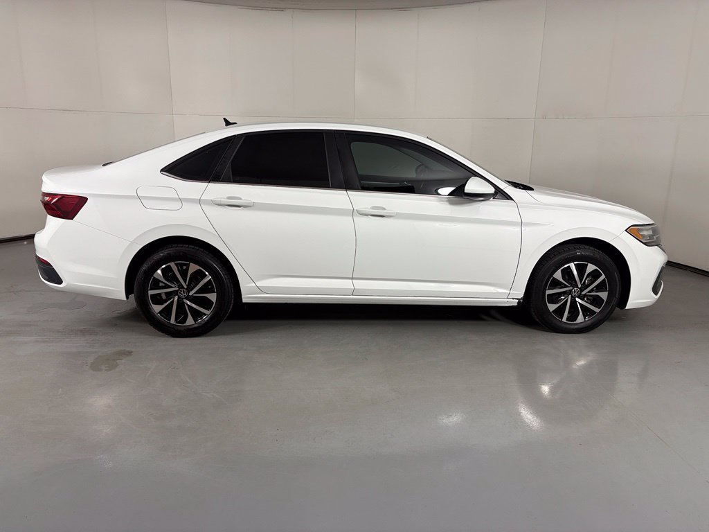 Used 2022 Volkswagen Jetta S FWD image 9