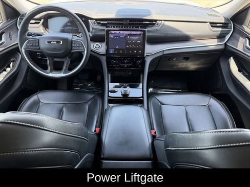 Used 2023 Jeep Grand Cherokee Limited AWD/4WD image 11