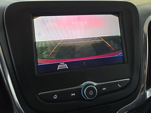 Used 2021 Chevrolet Equinox LT FWD image 25