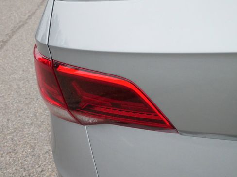 Used 2023 Volkswagen Taos SEL image 17