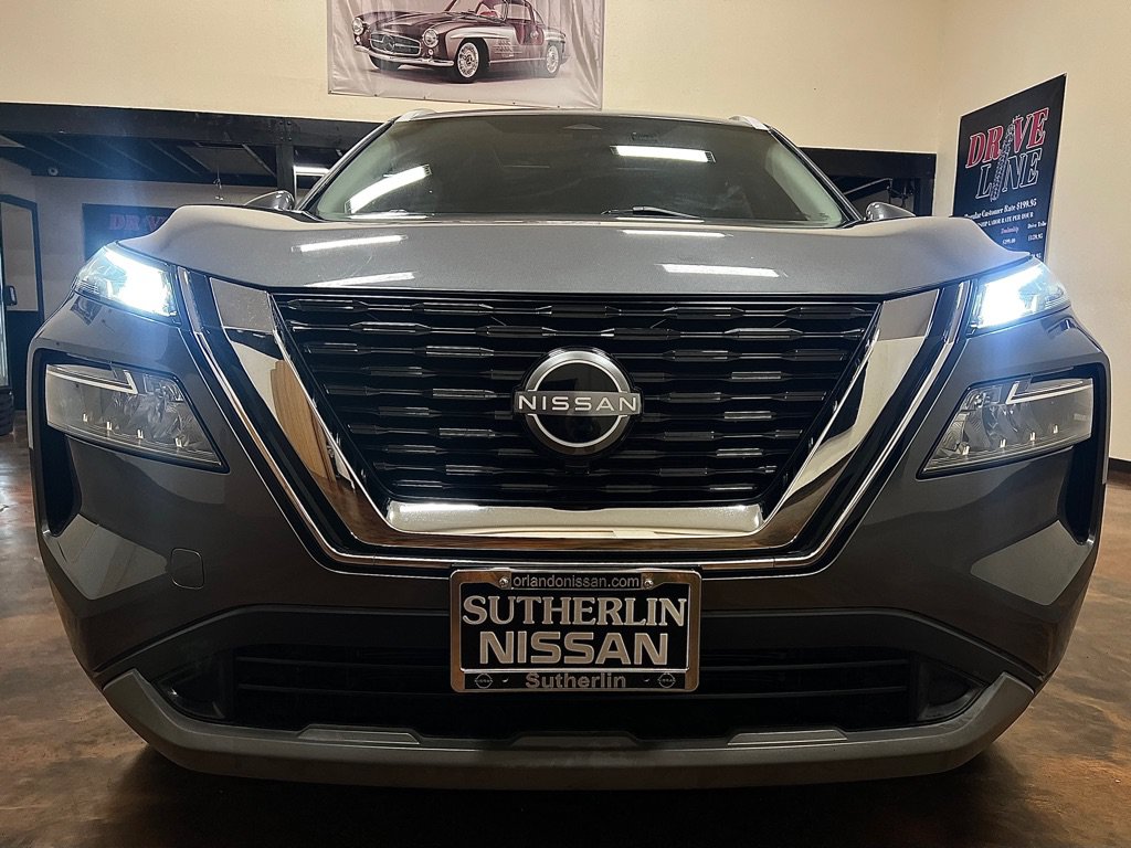 Used 2023 Nissan Rogue SV w/ SV Premium Package AWD/4WD image 8