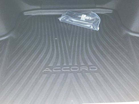 Used 2023 Honda Accord LX image 9