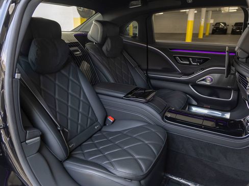 Used 2024 Mercedes-Benz Maybach S 680 4MATIC image 21