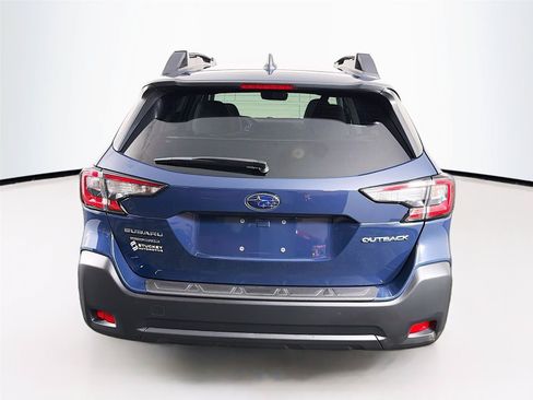 Used 2025 Subaru Outback Premium w/ Popular Package #1A AWD/4WD image 10