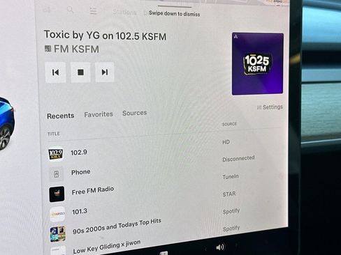 Used 2021 Tesla Model Y Performance image 22