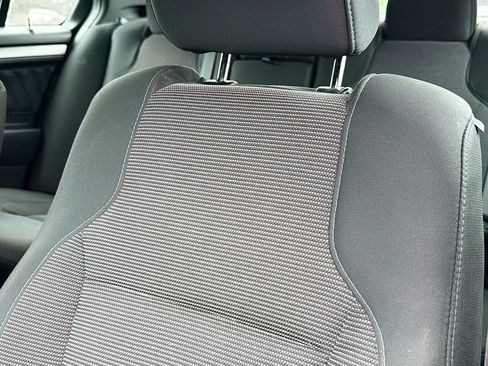 Used 2016 Ford Taurus SEL FWD image 20