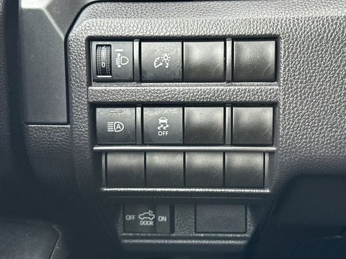 Used 2024 Toyota Tacoma SR image 28