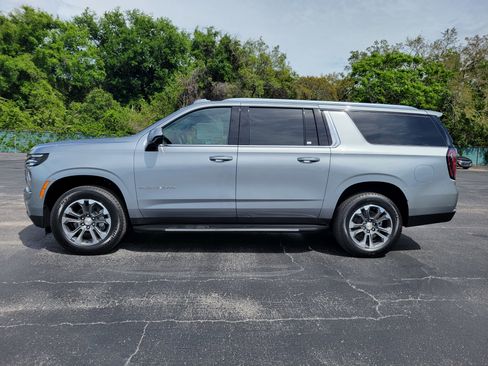 New 2026 Chevrolet Suburban LS RWD image 10