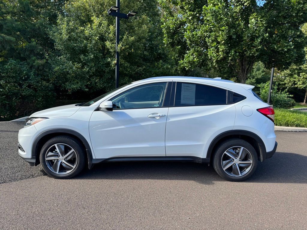 Used 2022 Honda HR-V EX-L image 2