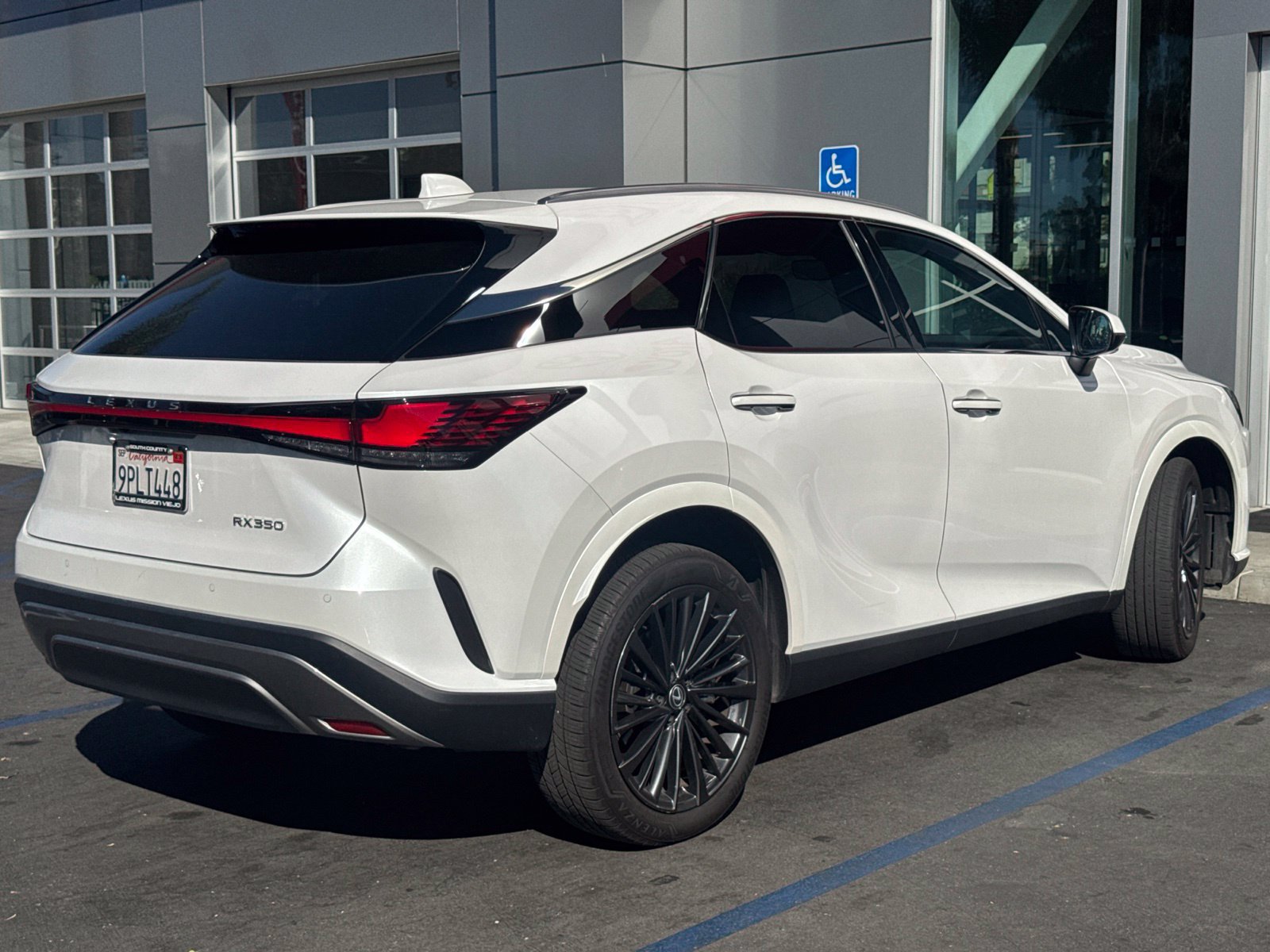 Used 2024 Lexus RX 350 Premium w/ Convenience Package FWD image 3
