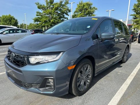 Used 2025 Honda Odyssey Touring image 1