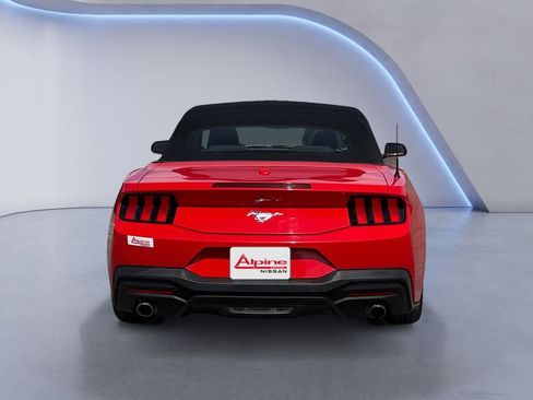 Used 2024 Ford Mustang Convertible RWD image 4