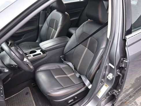 Used 2025 Nissan Altima 2.5 SR image 19