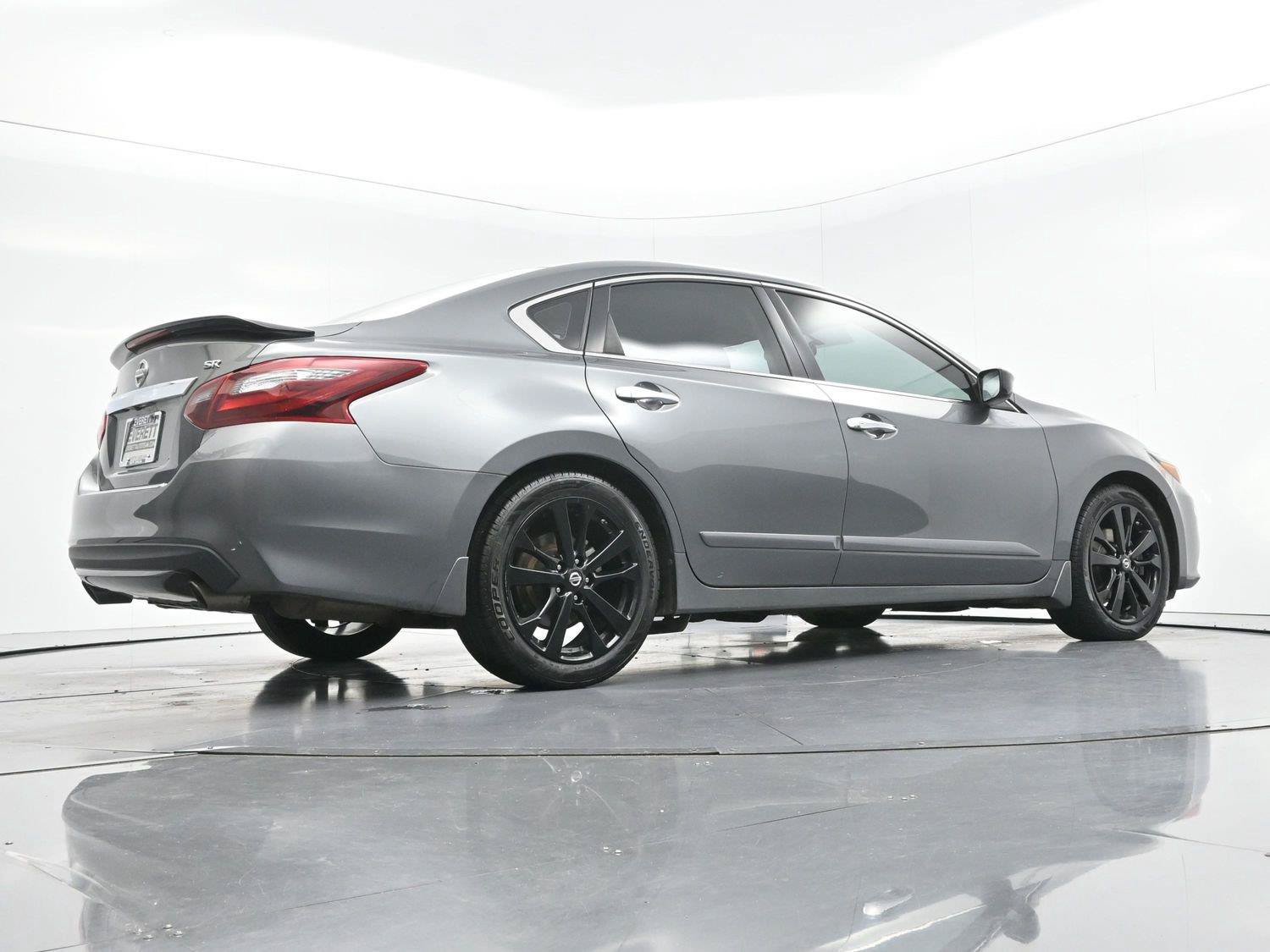 Used 2017 Nissan Altima 2.5 SR w/ Midnight Edition Package FWD image 47