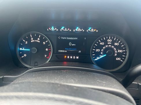 Used 2019 Ford F150 XLT w/ Equipment Group 302A Luxury AWD/4WD image 11