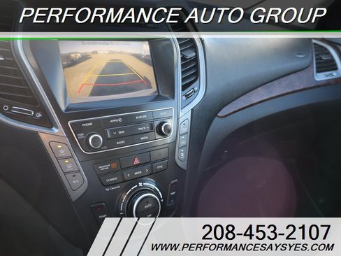 Used 2017 Hyundai Santa Fe Limited image 21