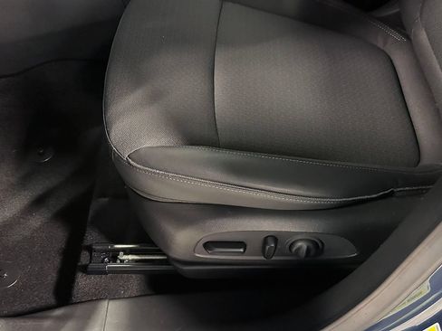 Used 2024 Buick Encore GX Preferred w/ Comfort Package AWD/4WD image 33