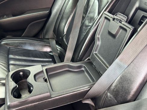 Used 2017 Chrysler 200 Limited Platinum FWD image 44