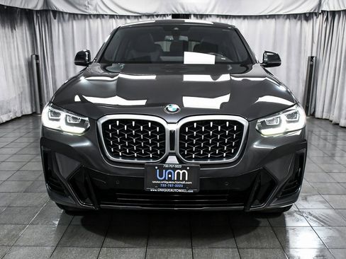 Used 2025 BMW X4 xDrive30i image 2