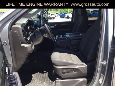 Used 2025 Chevrolet Silverado 2500 LT w/ Convenience Package AWD/4WD image 15