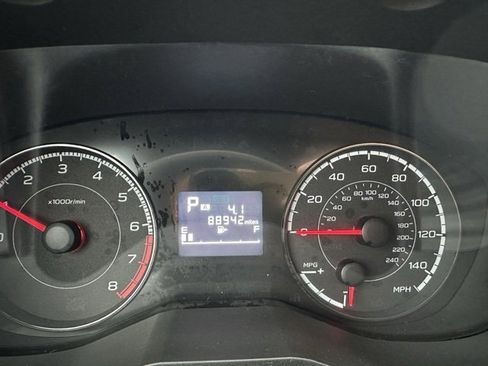 Used 2019 Subaru Crosstrek 2.0i Premium image 12