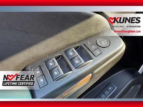 Used 2019 GMC Yukon Denali w/ Denali Ultimate Package image 25