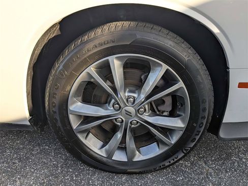 Used 2021 Dodge Challenger SXT image 11