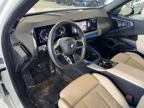 Used 2025 BMW X3 xDrive30i w/ M Sport Package image 21