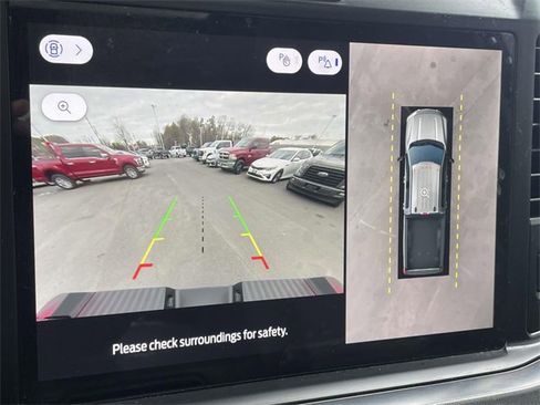 Certified 2025 Ford F350 Platinum w/ FX4 Off-Road Package image 28