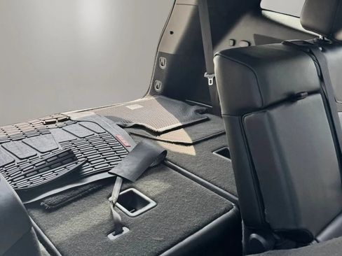 Used 2021 Cadillac XT6 Luxury FWD image 19