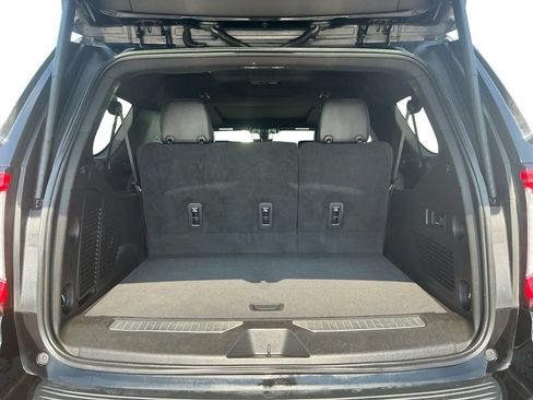 Used 2021 GMC Yukon XL Denali w/ Denali Premium Package AWD/4WD image 24