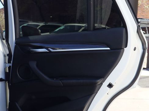 Used 2022 BMW X1 sDrive28i w/ M Sport Package image 27