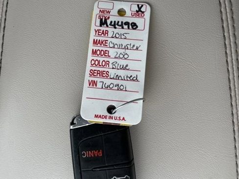 Used 2015 Chrysler 200 Limited image 49