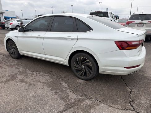 Used 2019 Volkswagen Jetta SEL Premium image 4