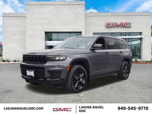 Used 2023 Jeep Grand Cherokee L Laredo AWD/4WD image 1