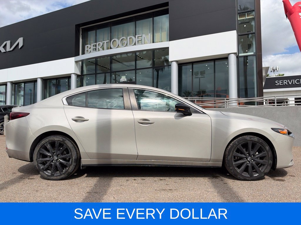 Used 2025 MAZDA MAZDA3 s FWD image 3