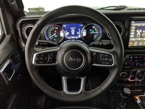 Used 2023 Jeep Wrangler Unlimited Sahara w/ Cold Weather Group image 10