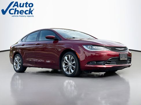 Used 2015 Chrysler 200 S FWD image 1