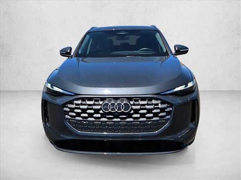 Used 2025 Audi Q5 Premium w/ Convenience Package AWD/4WD image 2