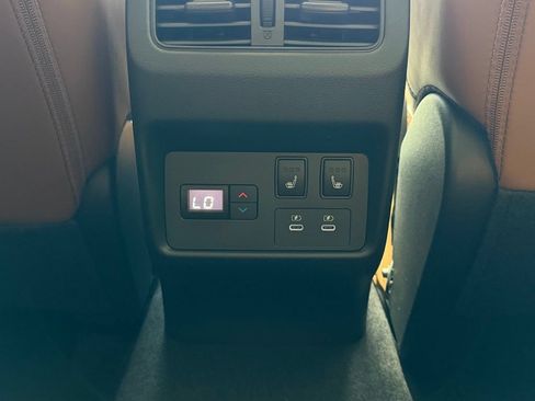 New 2026 Nissan Rogue Platinum w/ Platinum Premium Package AWD/4WD image 24