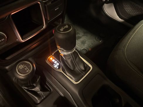 Used 2024 Jeep Wrangler Sport image 24