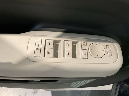 New 2026 Hyundai Santa Fe SE image 10